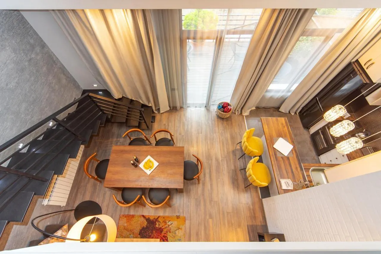 Luxury 4 Bedroom Apartment #1 In The City Center Of Tbilisi location
